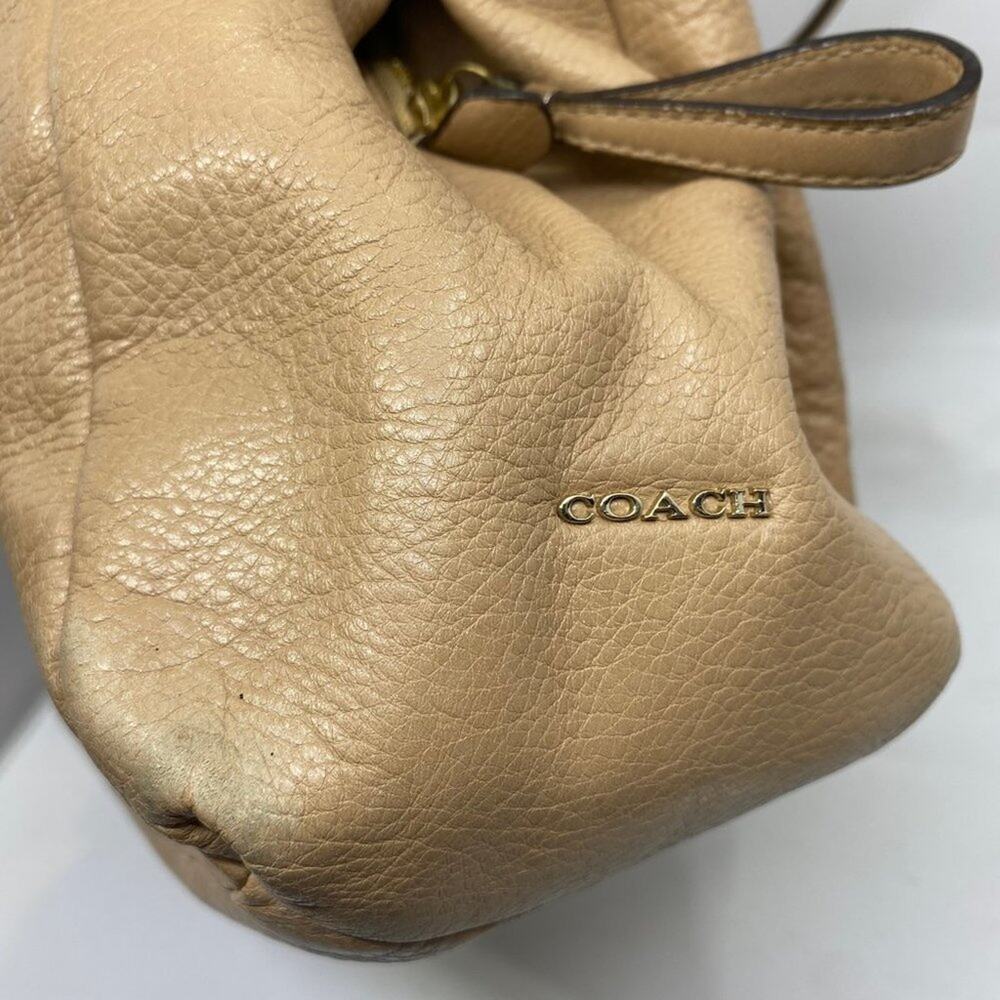 Coach Large Edie Tan  Leather Shoulder Bag - Picture 12 of 13
